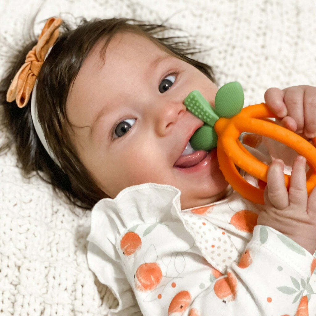 Bitzy Biter Clementine -Silicone Teething Ball